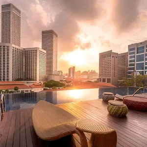 5* Hotel Naumi - Sg Clean
